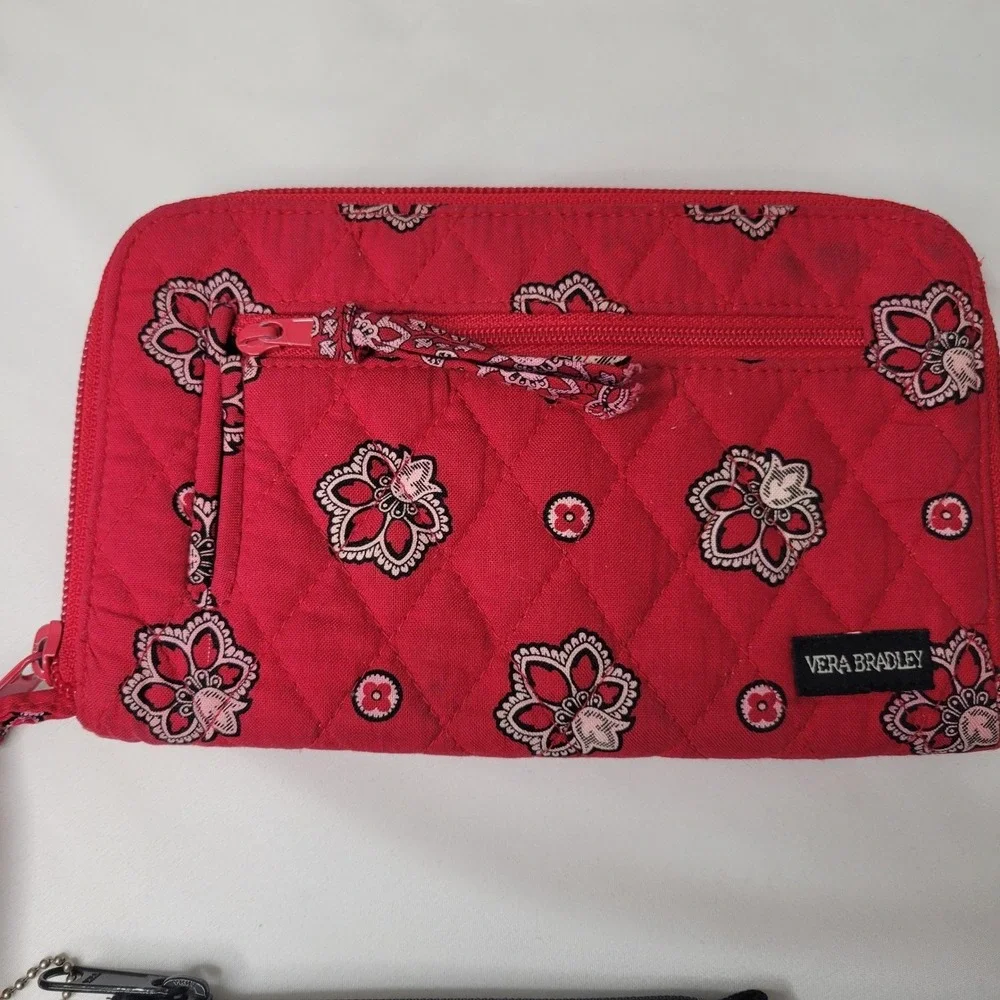 Vera Bradley Zip Around Wallet Women Red Bandana Quilted Organizer Retired  Wris